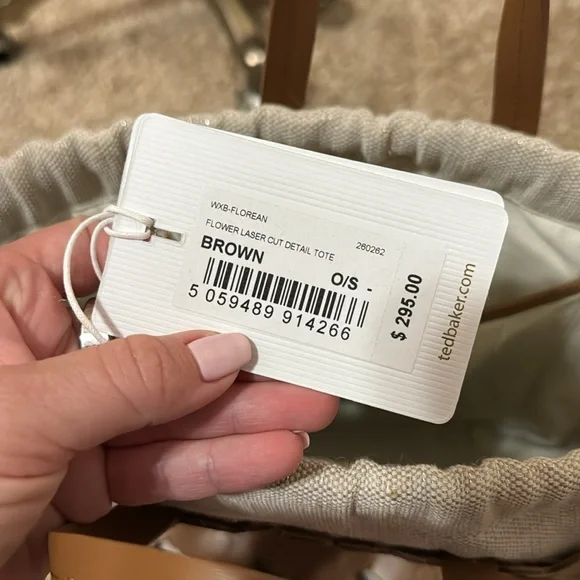 Ted Baker London Florean Flower Laser Cut Tote - Picture 12 of 12